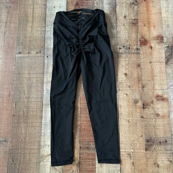 Womens Black Raw Activewear Set With Crisscross Crop Top & High Waist Leggings - Picture 7 of 10